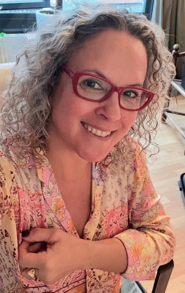 Cláudia de Oliveira